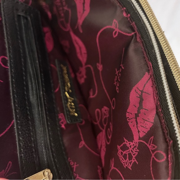 Betsy Johnson Crossbody polk dot bag with pink bow - Picture 6 of 6